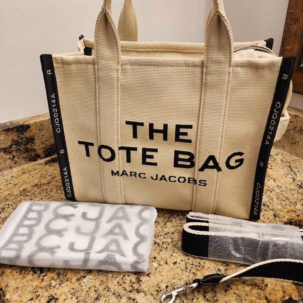 MARC JACOBS The Jacquard Traveler Small Beige/Black Cotton Tote